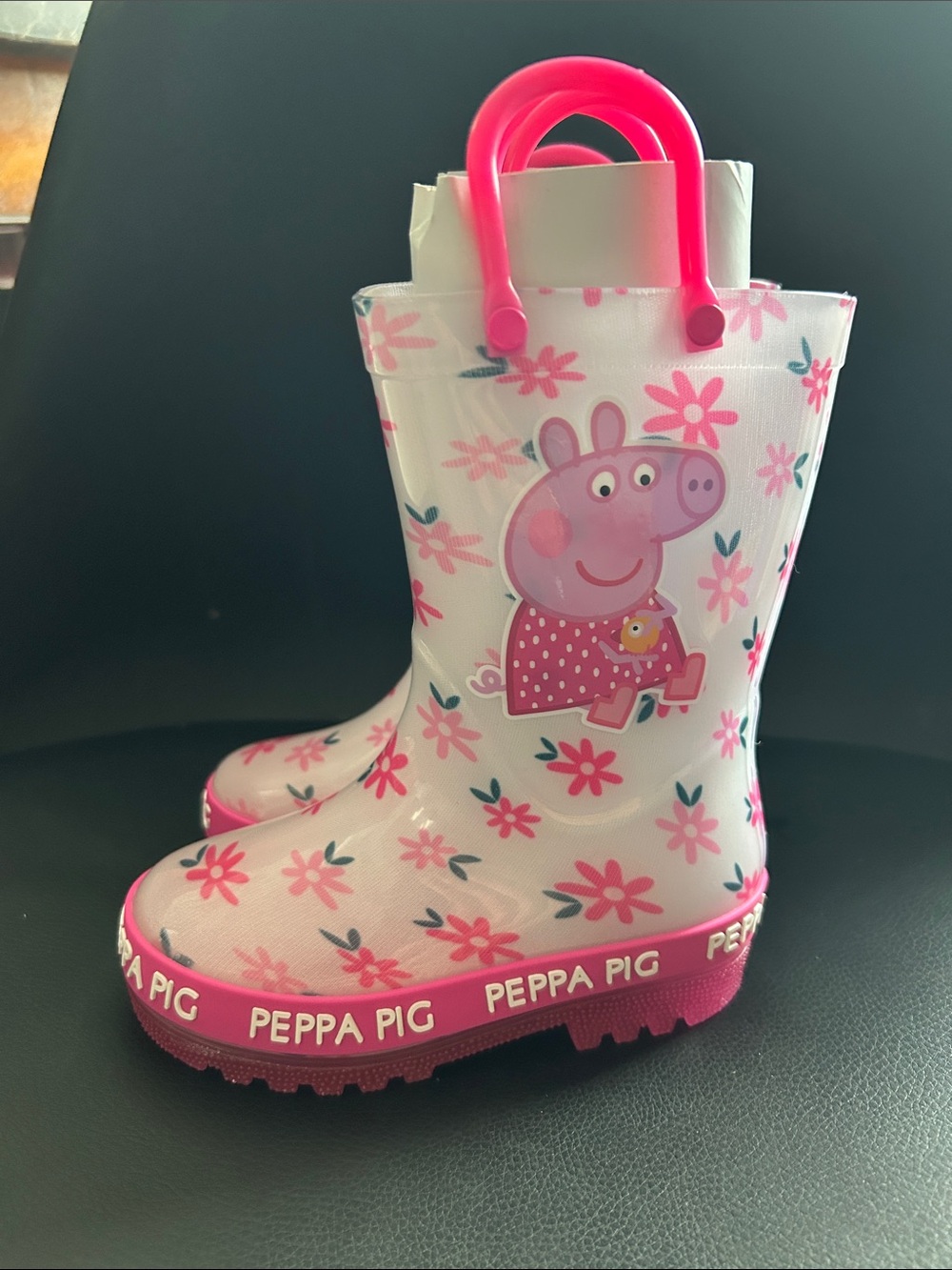 NWT 🆕 Peppa Pig Pink Floral Light-up Rain Boots with Hot Pink Handles